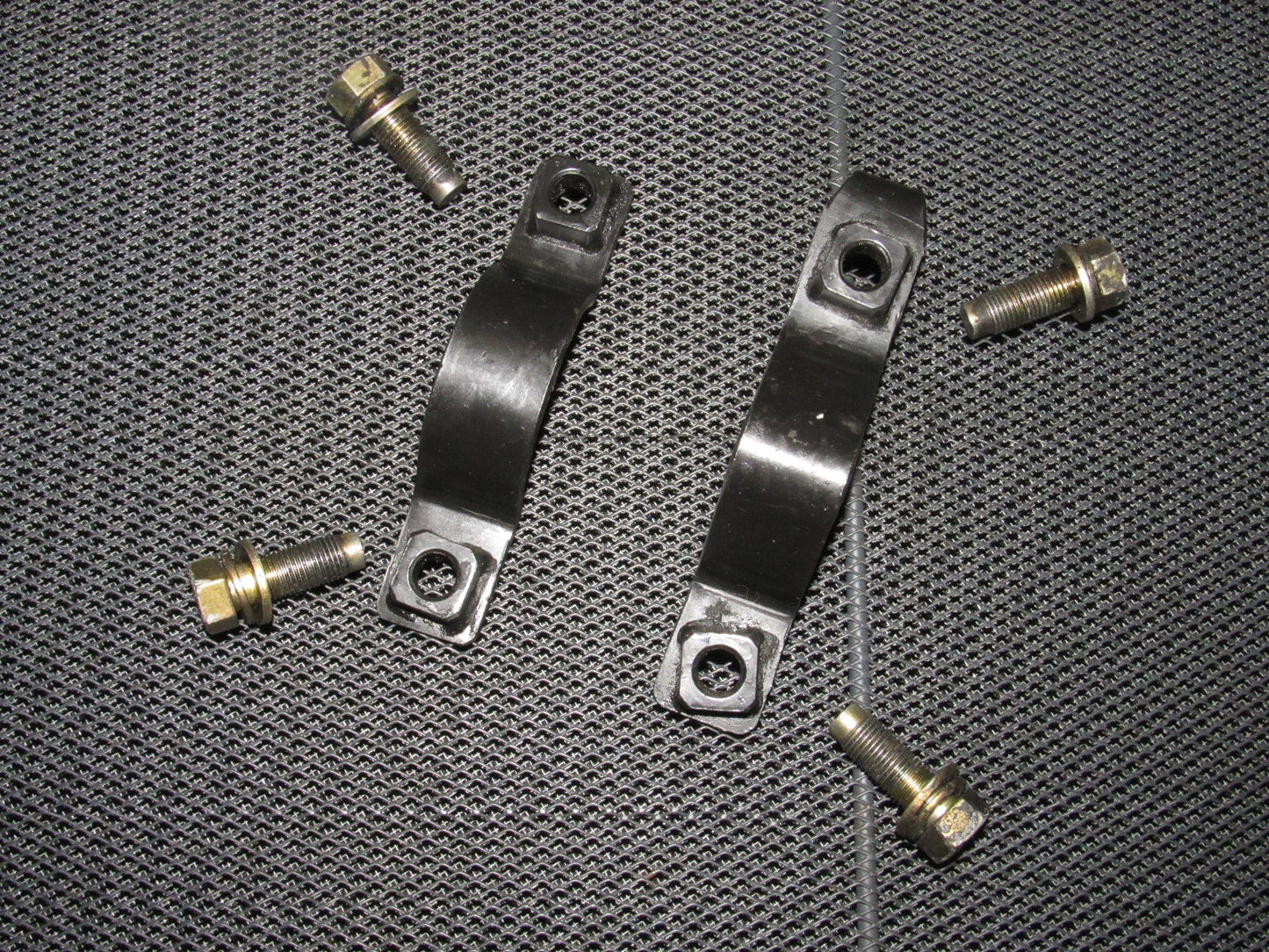 91 92 93 94 Nissan 240SX OEM Front Steering Rack Mounting Bracket