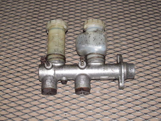 72 73 Datsun 240z OEM Master Brake Cylinder