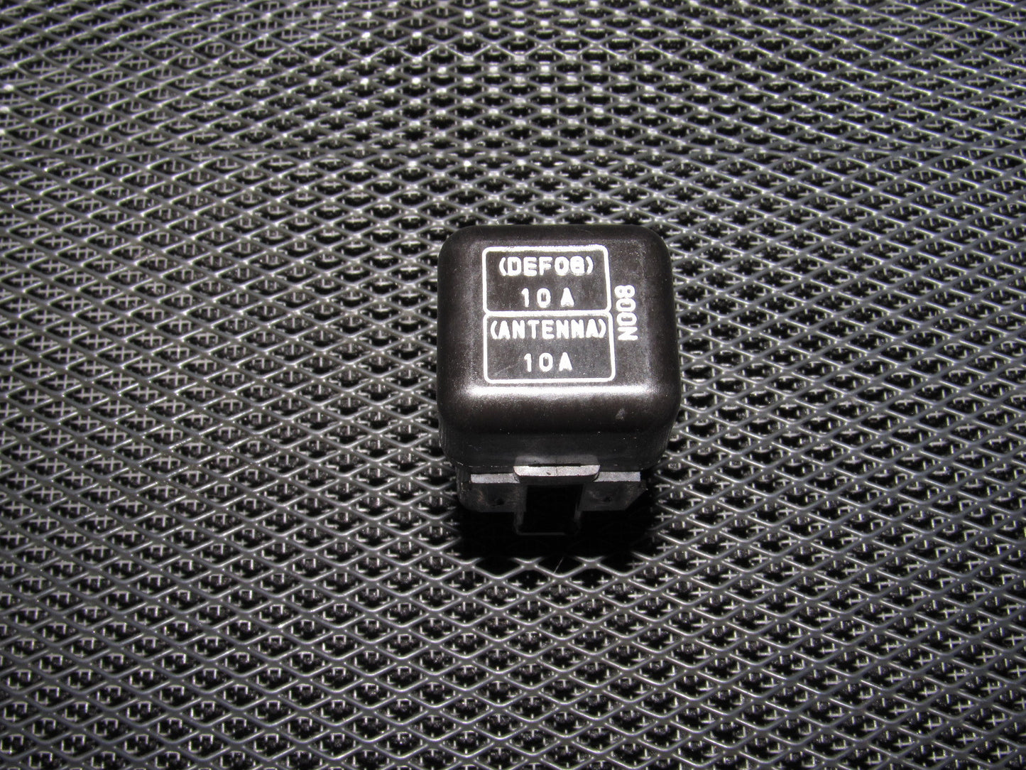 94 95 96 97 Mazda Miata OEM Defroster & Antenna Relay