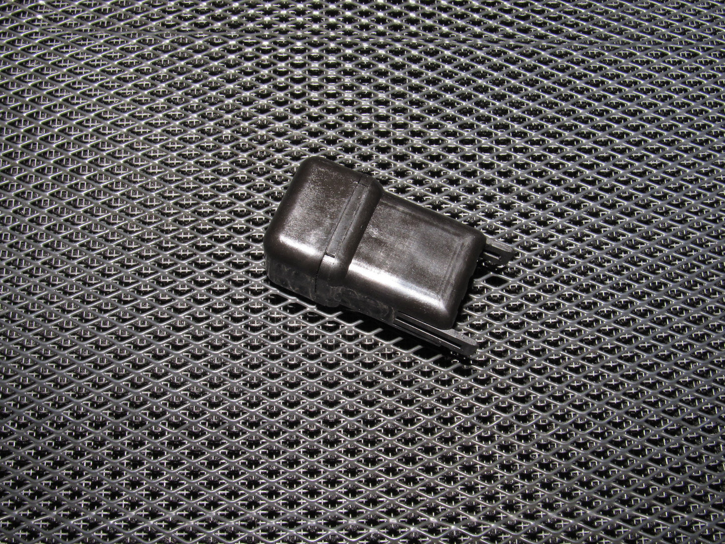 94 95 96 97 Mazda Miata OEM Defroster & Antenna Relay