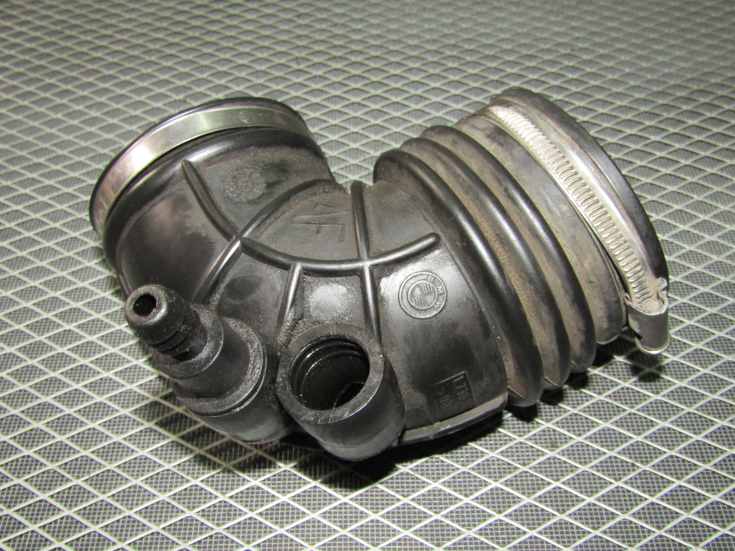 1992-1995 BMW 325 OEM Intake Air Duct Hose