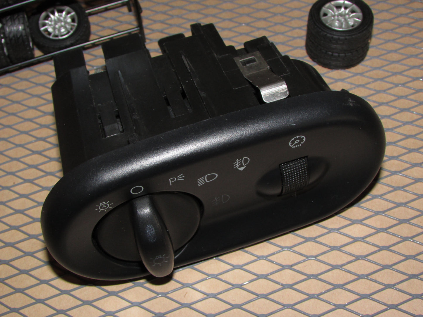 02 03 04 05 Ford Explorer OEM Headlight & illumination Dimmer Switch