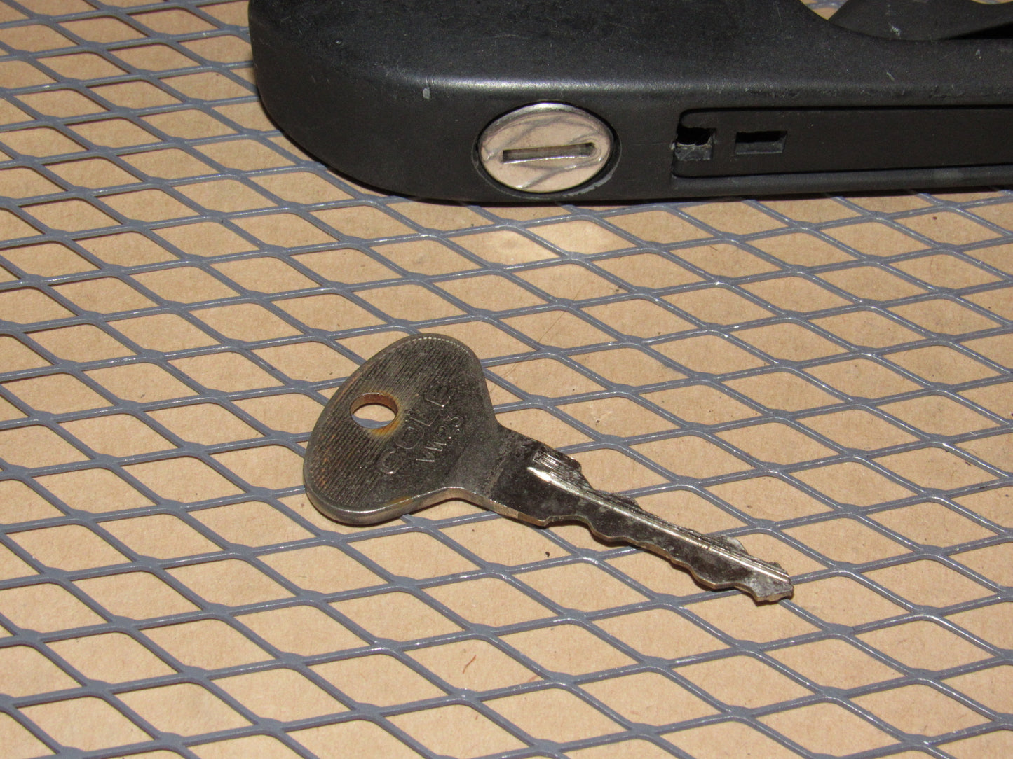 85 86 87 88 89 90 91 92 Volkswagen Golf OEM Exterior Door Handle - Right