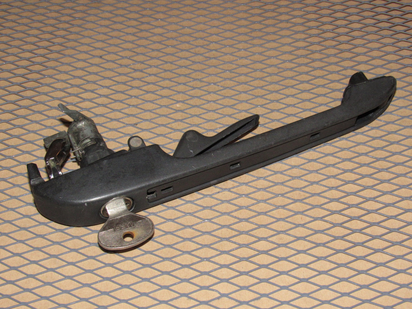 85 86 87 88 89 90 91 92 Volkswagen Golf OEM Exterior Door Handle - Right