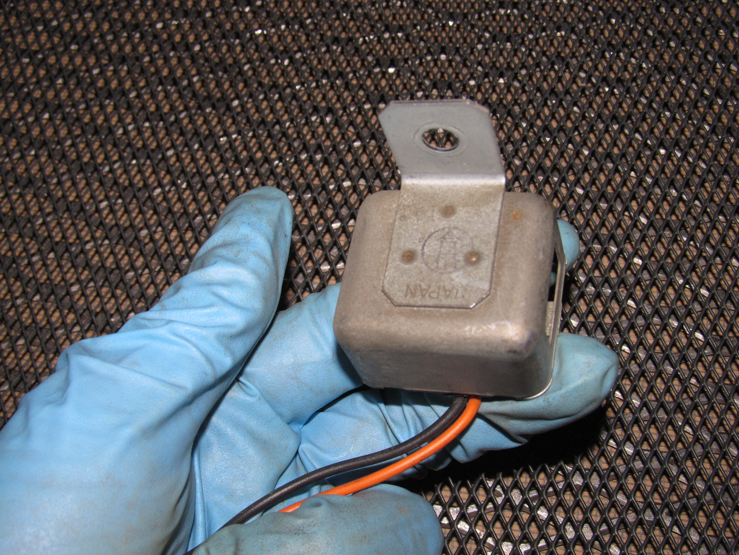 90 91 92 93 Acura Integra OEM Buzzer Chime Unit