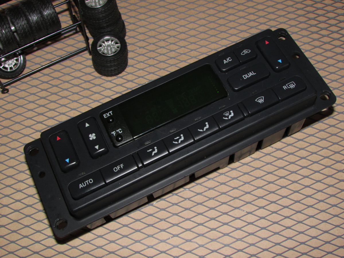 02 03 04 05 Ford Explorer OEM Digital A/C Heater Temperature Climate Control