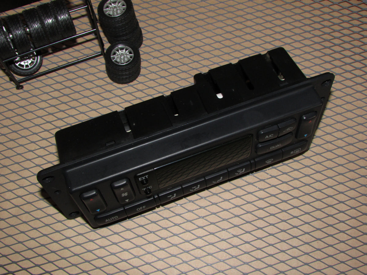 02 03 04 05 Ford Explorer OEM Digital A/C Heater Temperature Climate Control