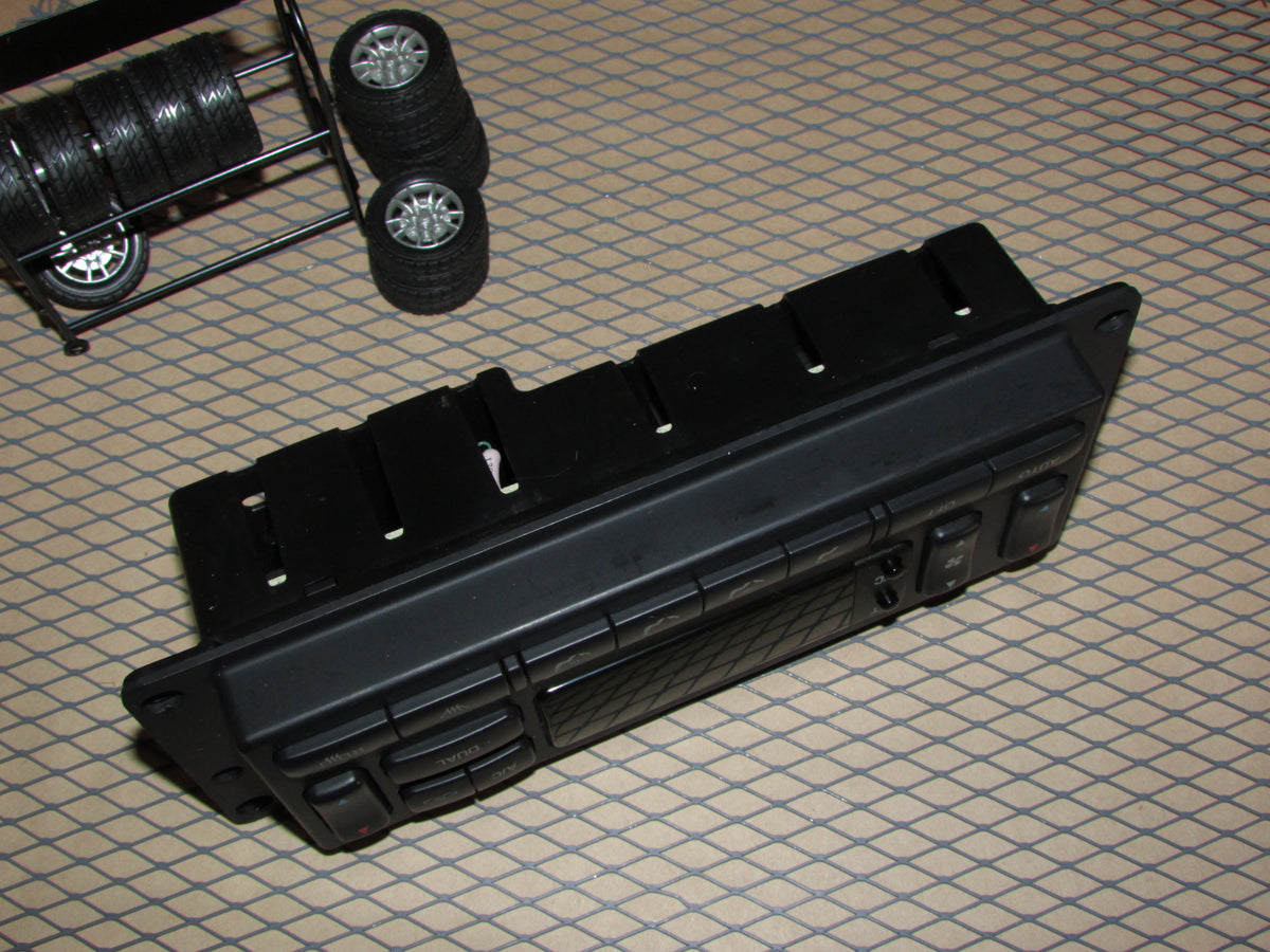02 03 04 05 Ford Explorer OEM Digital A/C Heater Temperature Climate Control