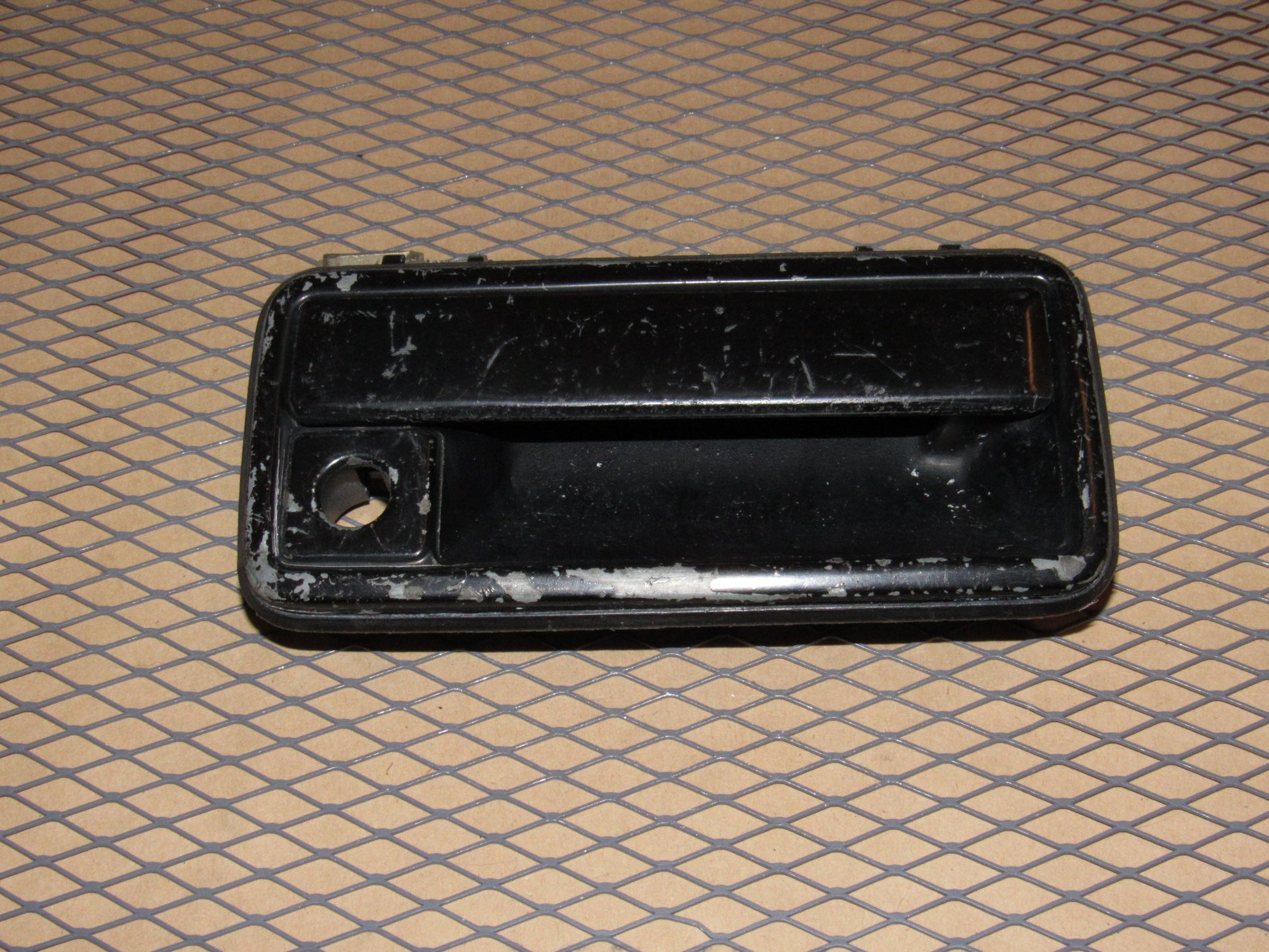 86 87 88 89 Hyundai Excel OEM Exterior Door Handle - Right