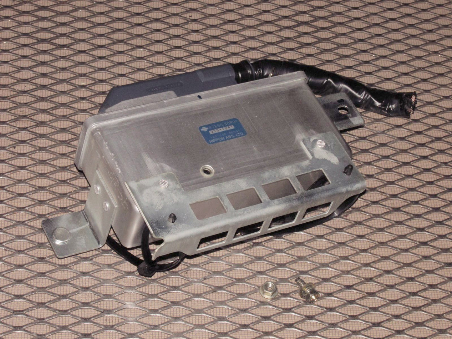 90 91 92 93 94 95 96 Nissan 300zx OEM ABS Computer - 47850 30P01