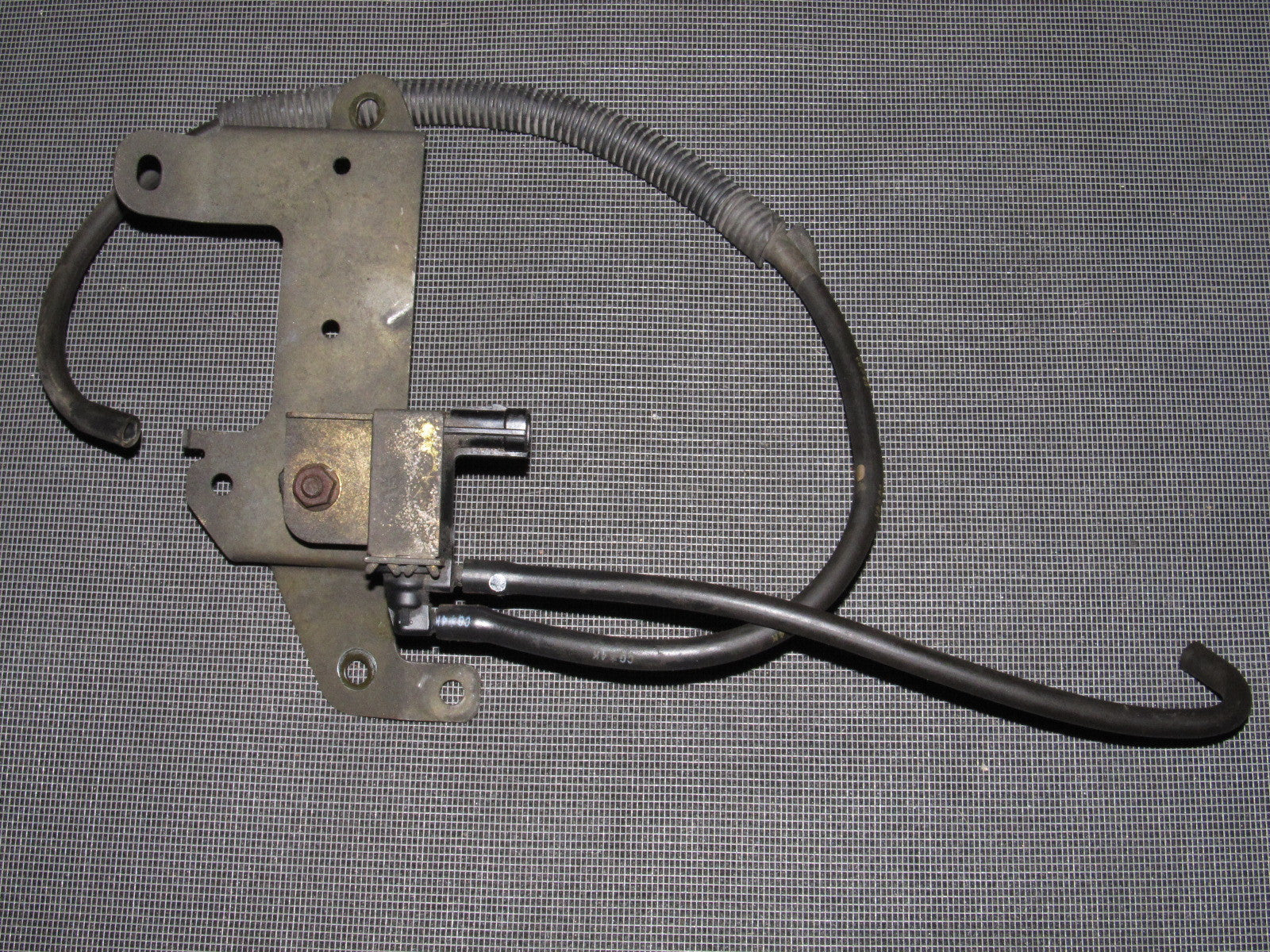 94 95 96 97 Mazda Miata OEM VSV Vacuum Valve Switch
