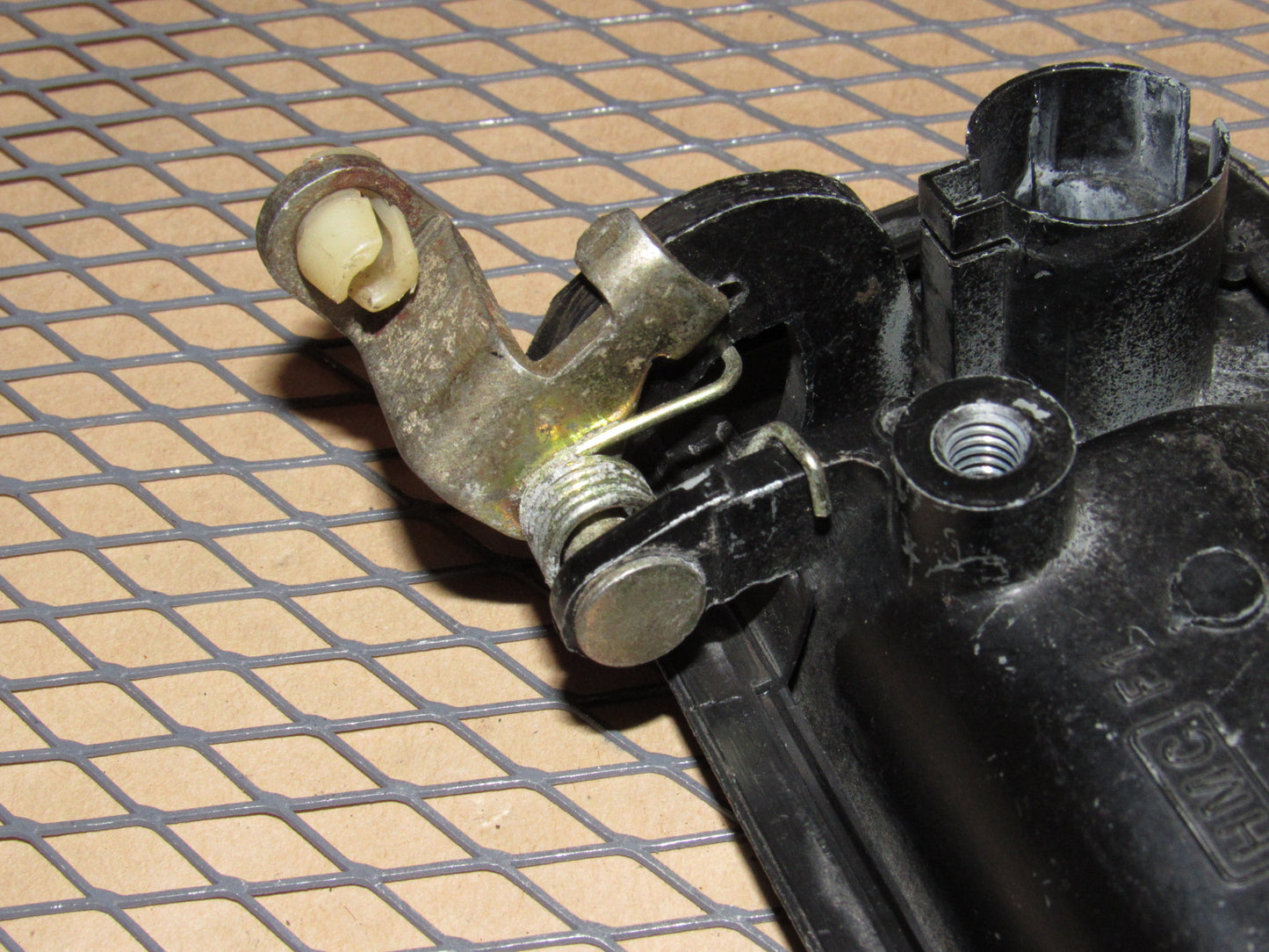 86 87 88 89 Hyundai Excel OEM Exterior Door Handle - Right