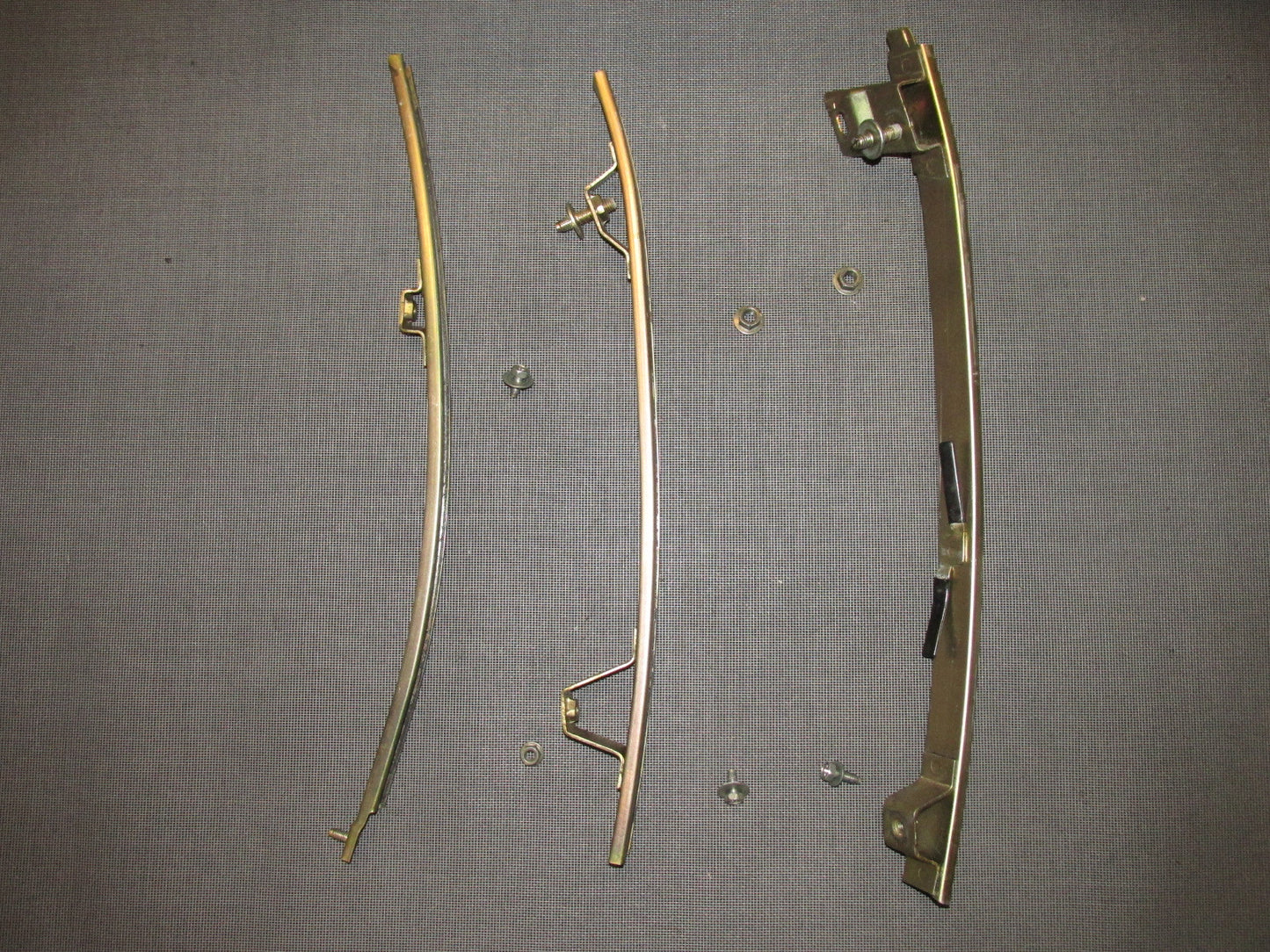90 91 92 93 94 95 96 Nissan 300zx OEM Window Guide - Left