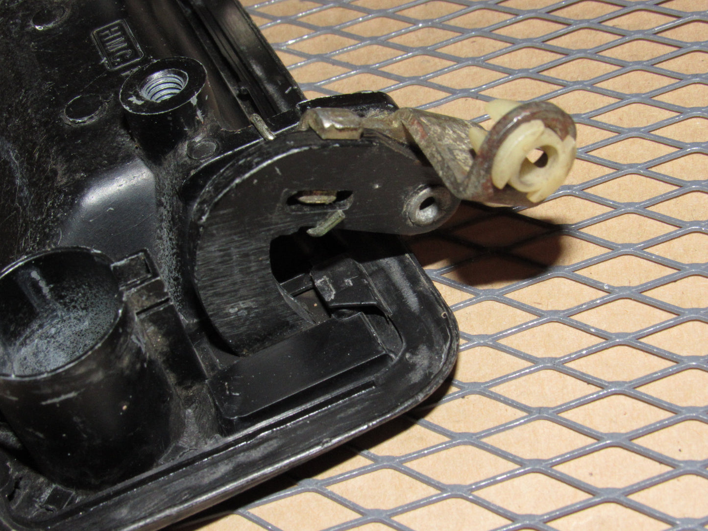 86 87 88 89 Hyundai Excel OEM Exterior Door Handle - Right