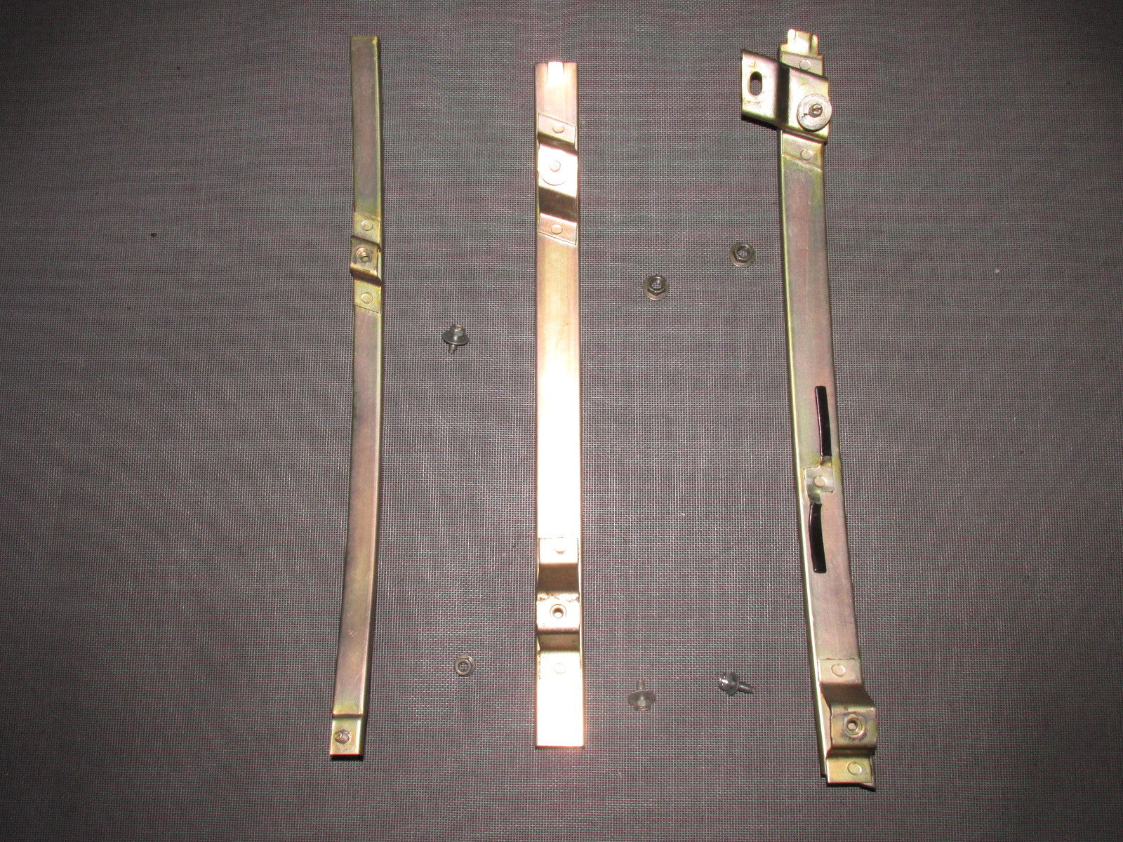 90 91 92 93 94 95 96 Nissan 300zx OEM Window Guide - Left
