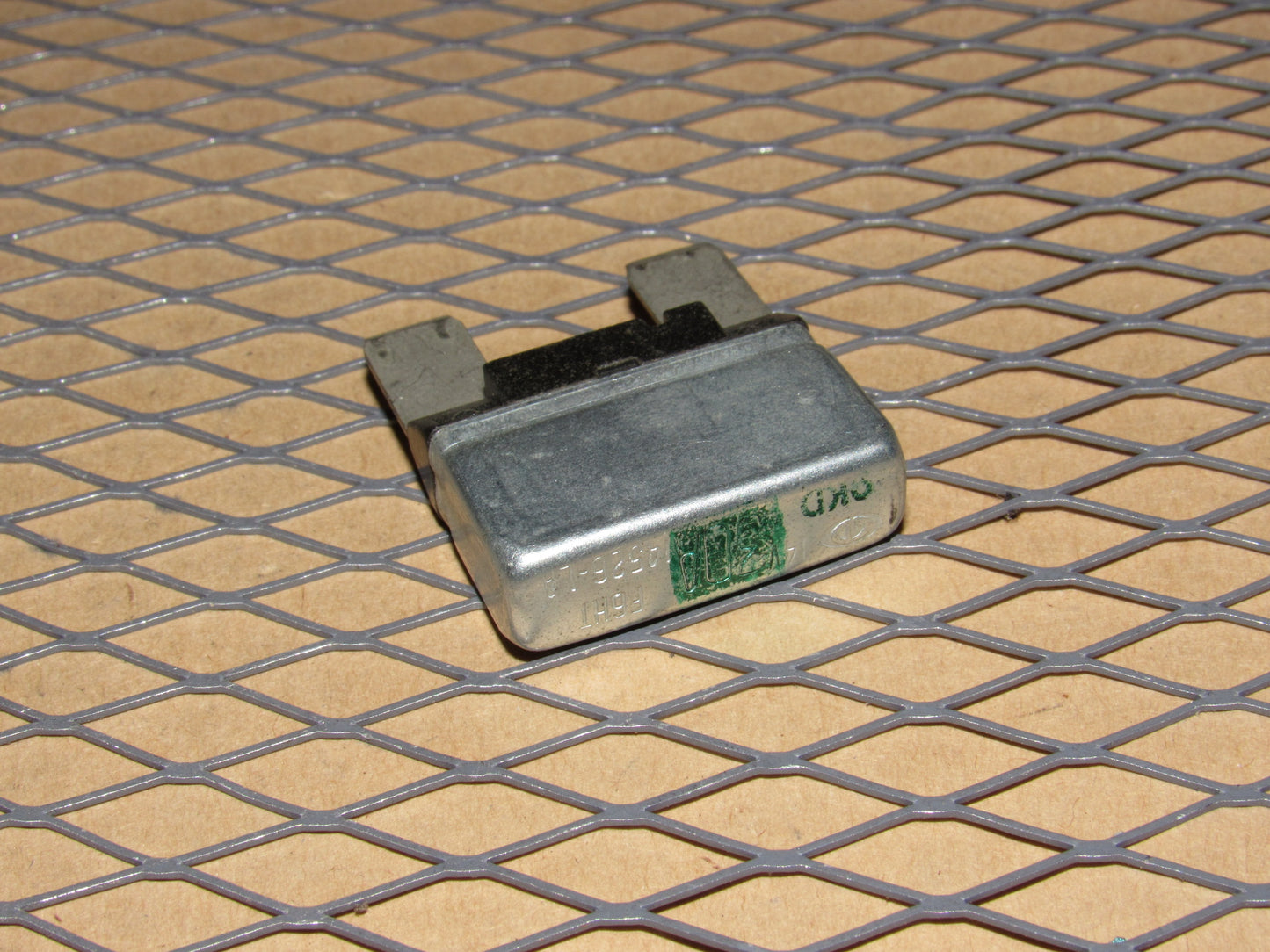 Ford Metal Maxi Fuse 30A / FGHT 14526-LA