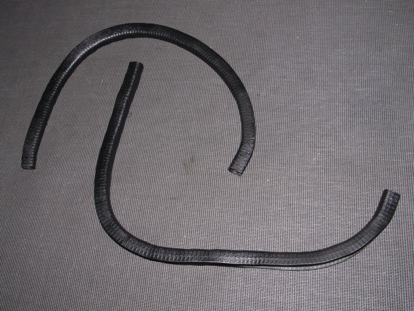 94 95 96 97 Mazda Miata OEM Door Belt Line Moulding Stripping