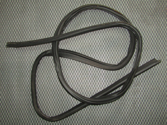 1992-1995 BMW 325 Sedan OEM Trunk Weather Stripping Rubber Seal