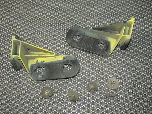 1992-1995 BMW 325 OEM Front Bumper & Fender Bracket