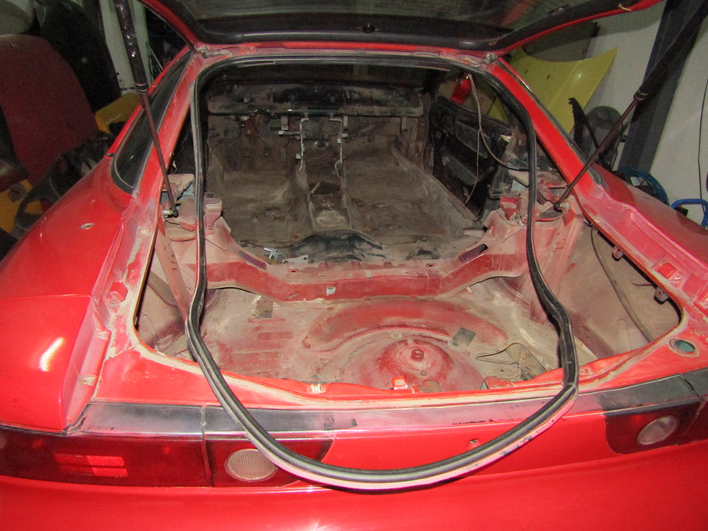 94 95 96 97 Mitsubishi 3000GT OEM Hatch Trunk Door Weather Stripping Rubber Seal
