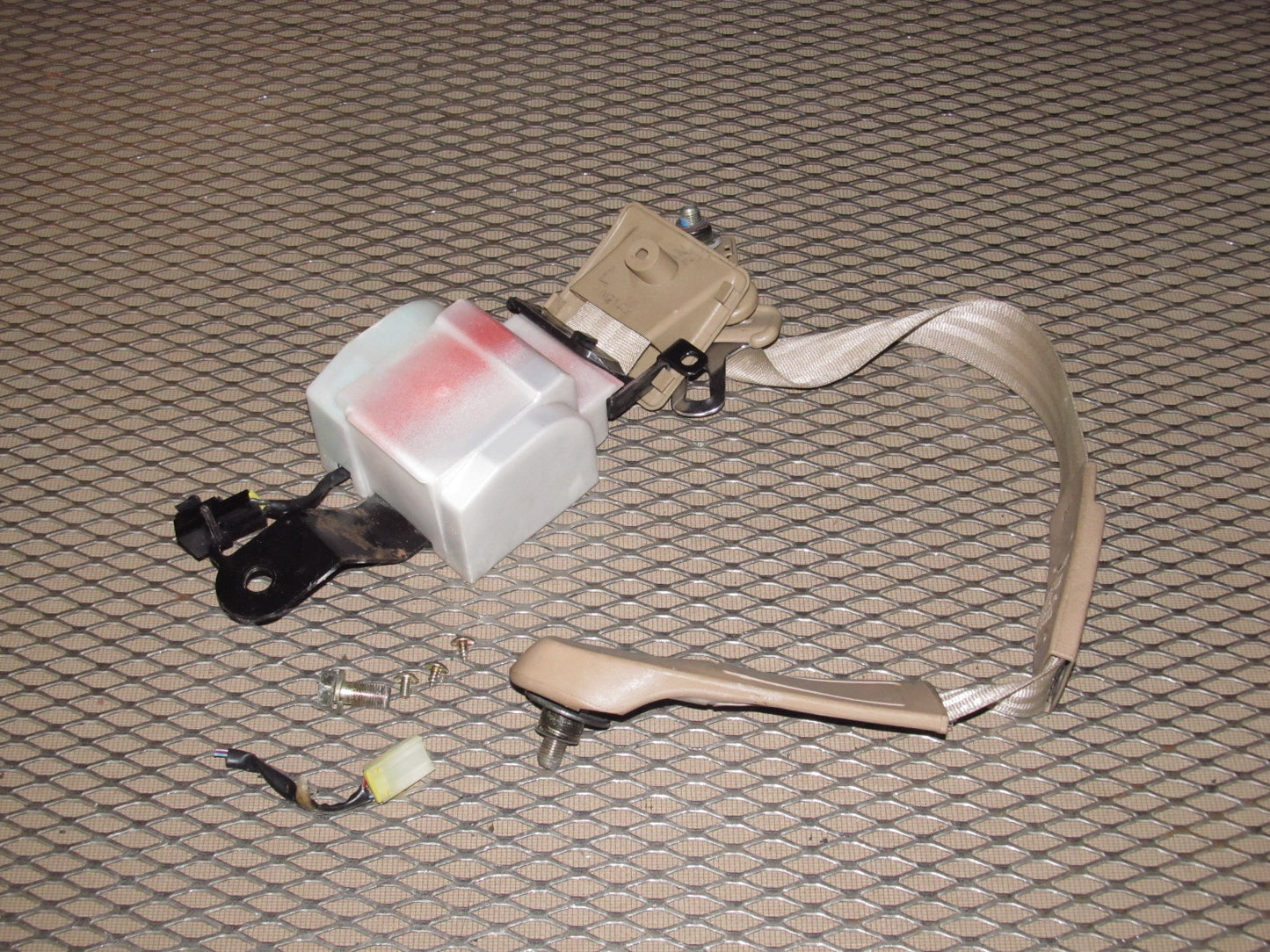 94 95 96 97 Mitsubishi 3000GT OEM Front Seat Belt - Left