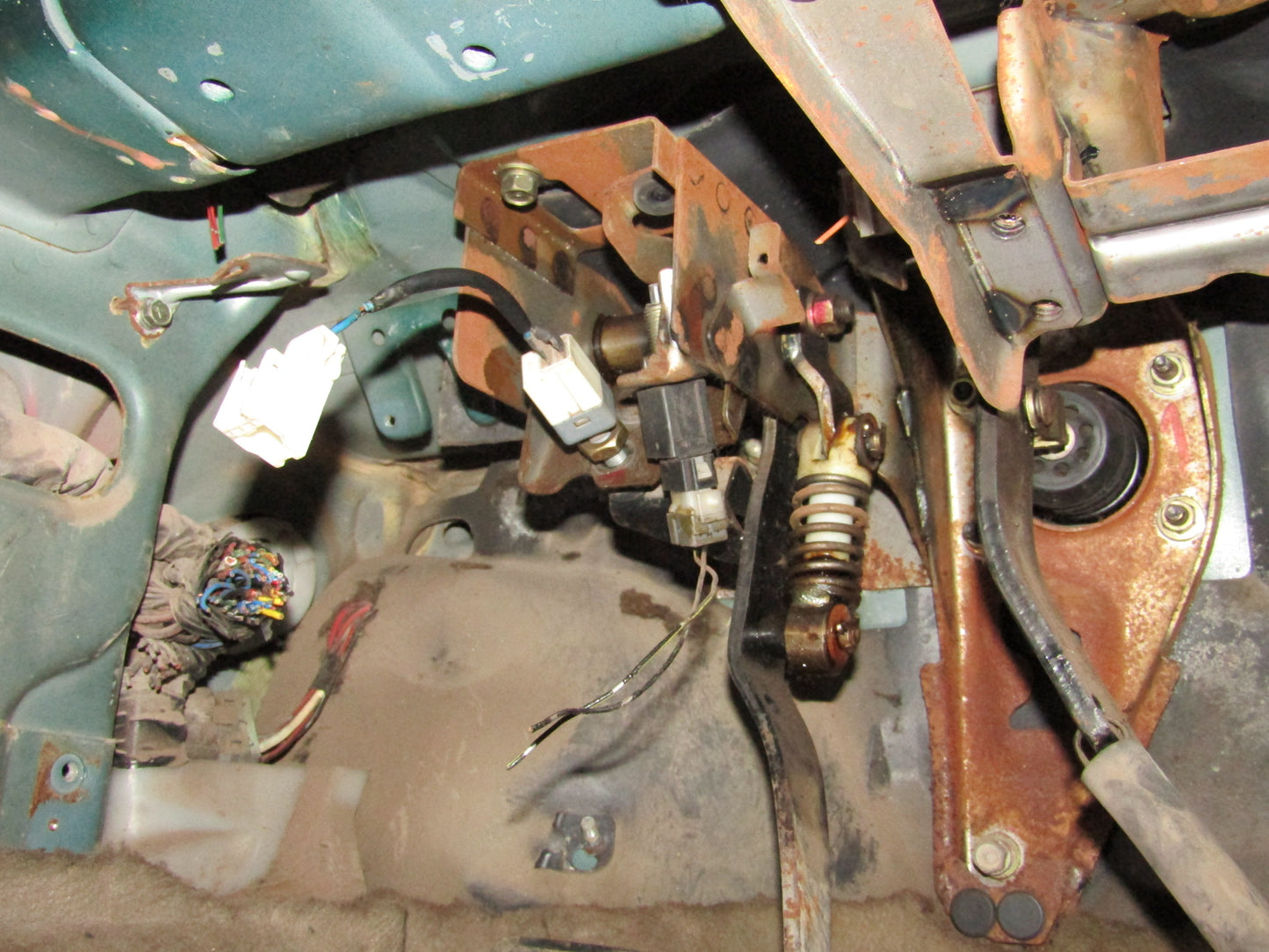 94 95 96 97 Mitsubishi 3000GT OEM Clutch Pedal Position Switch