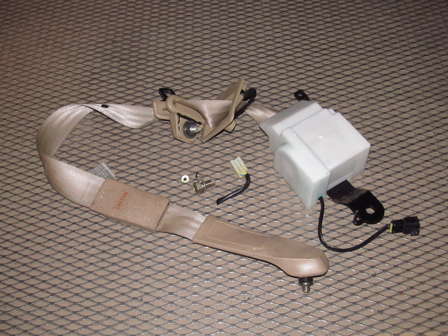 94 95 96 97 Mitsubishi 3000GT OEM Front Seat Belt - Right