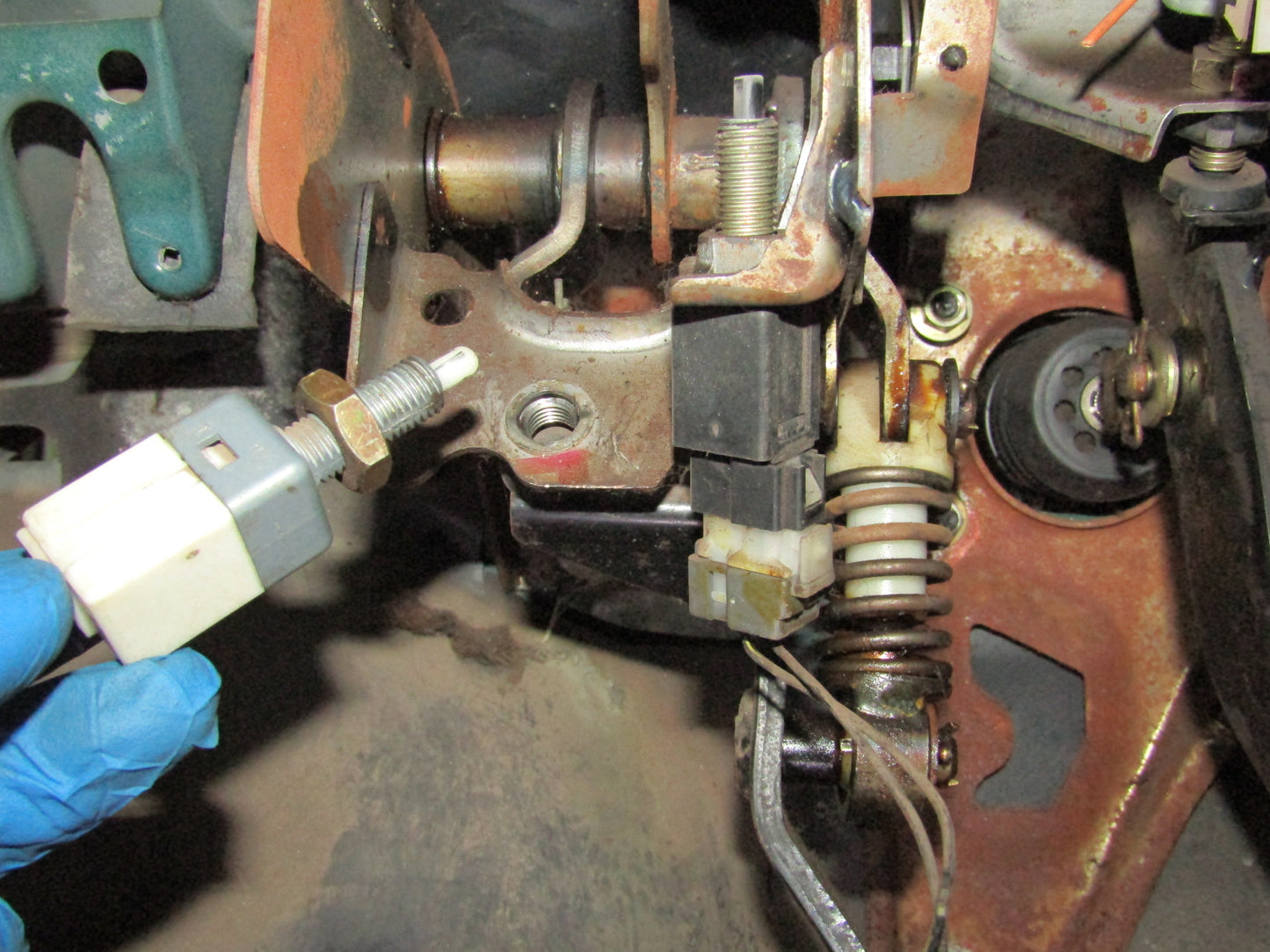 94 95 96 97 Mitsubishi 3000GT OEM Clutch Pedal Position Switch
