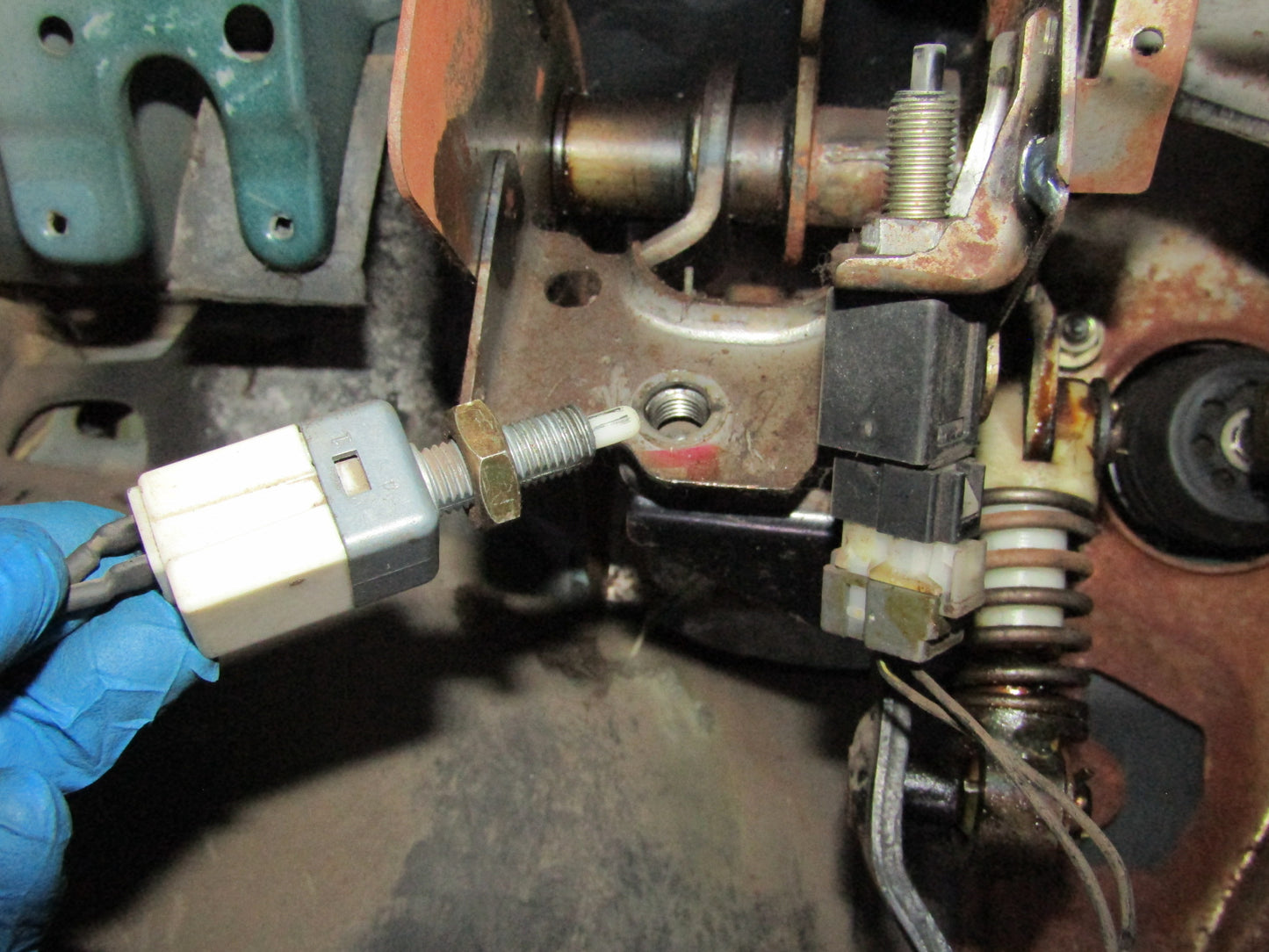94 95 96 97 Mitsubishi 3000GT OEM Clutch Pedal Position Switch