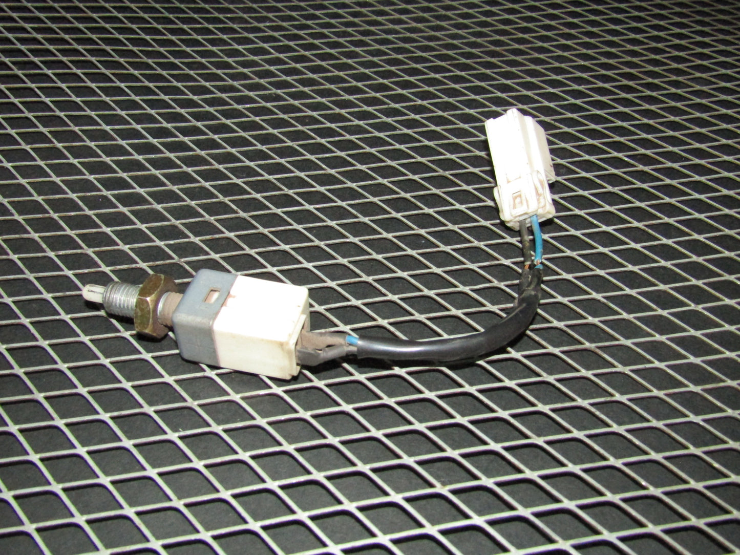 94 95 96 97 Mitsubishi 3000GT OEM Clutch Pedal Position Switch