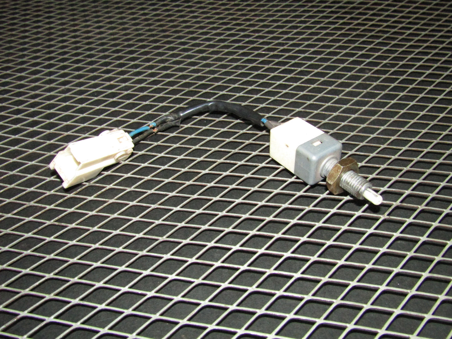 94 95 96 97 Mitsubishi 3000GT OEM Clutch Pedal Position Switch