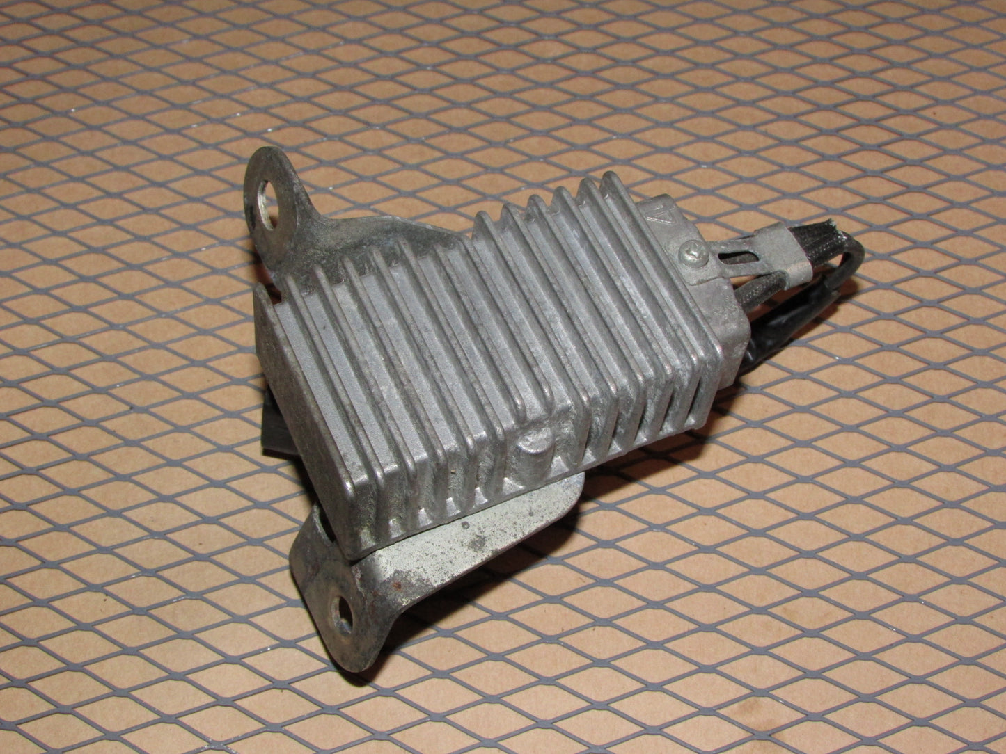 08 09 10 11 12 13 14 15 Lancer Evo X OEM Fuel Pump Resistor