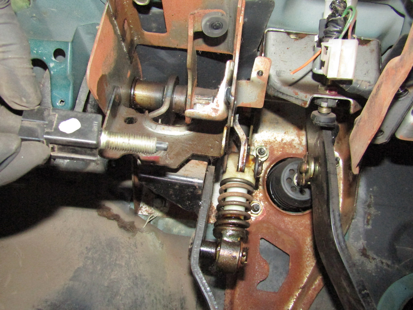 94 95 96 97 Mitsubishi 3000GT OEM Clutch Pedal Neutral Switch