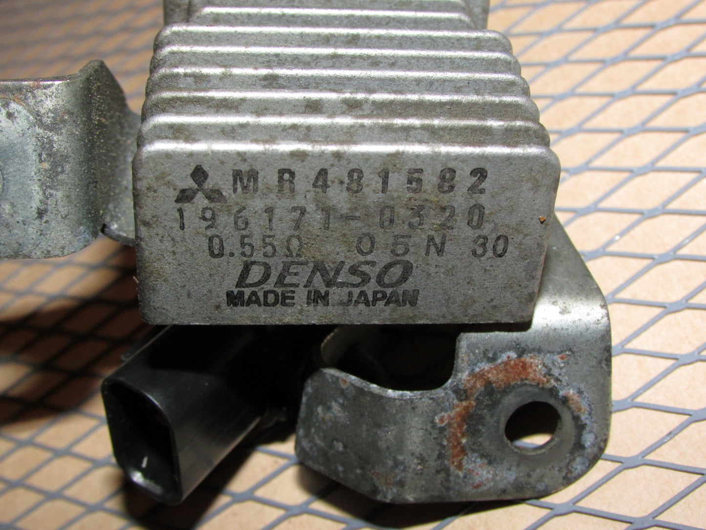 08 09 10 11 12 13 14 15 Lancer Evo X OEM Fuel Pump Resistor