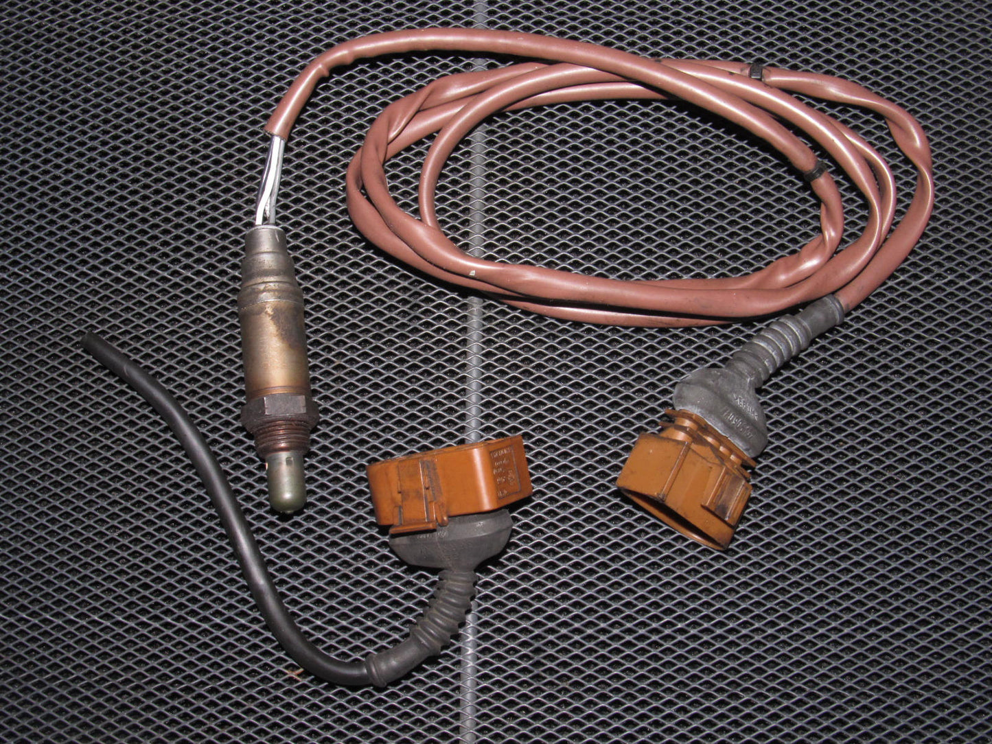 96-01 Audi A4 2.8L V6 OEM O2 Oxygen Sensor - 4 wires
