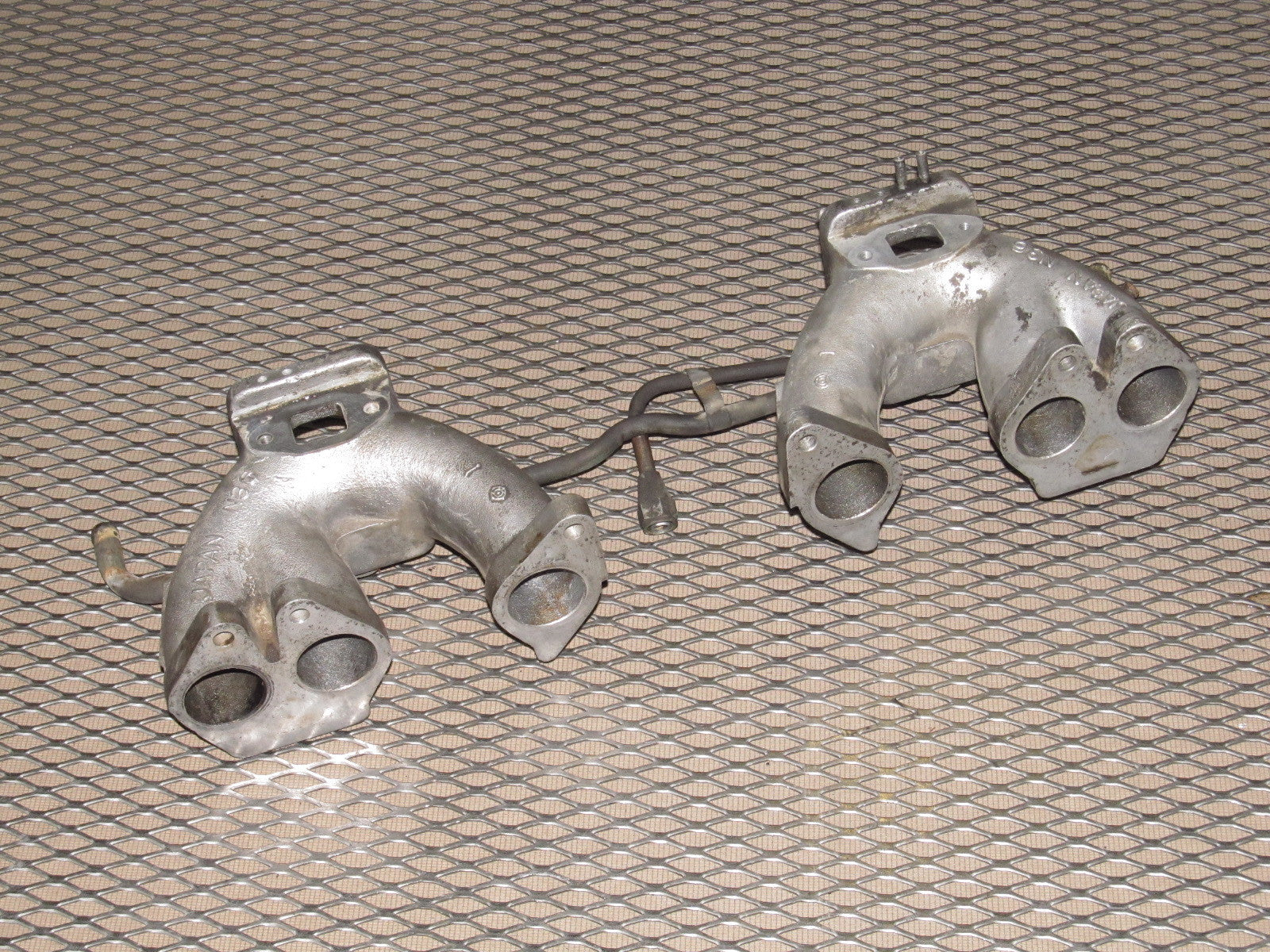 72 73 Datsun 240z OEM Intake Manifold