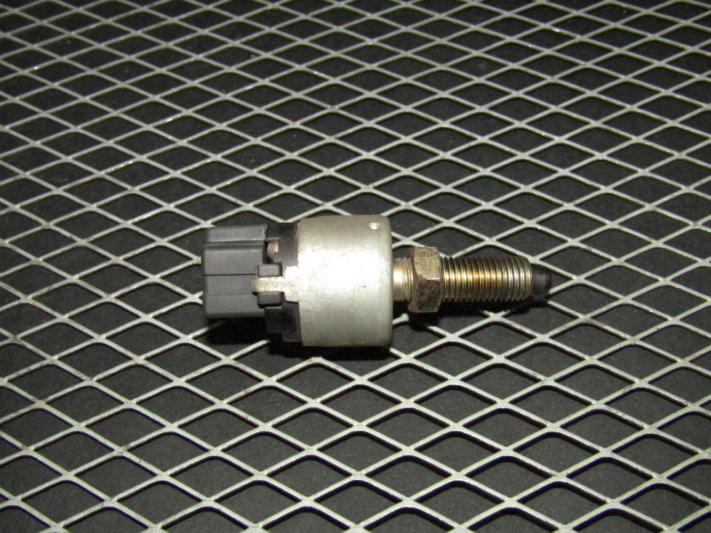 94 95 96 97 Mitsubishi 3000GT OEM M/T Brake Pedal Back Up Light Switch