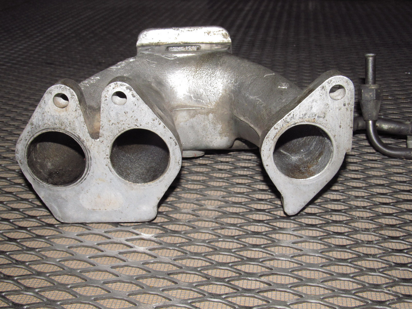 72 73 Datsun 240z OEM Intake Manifold