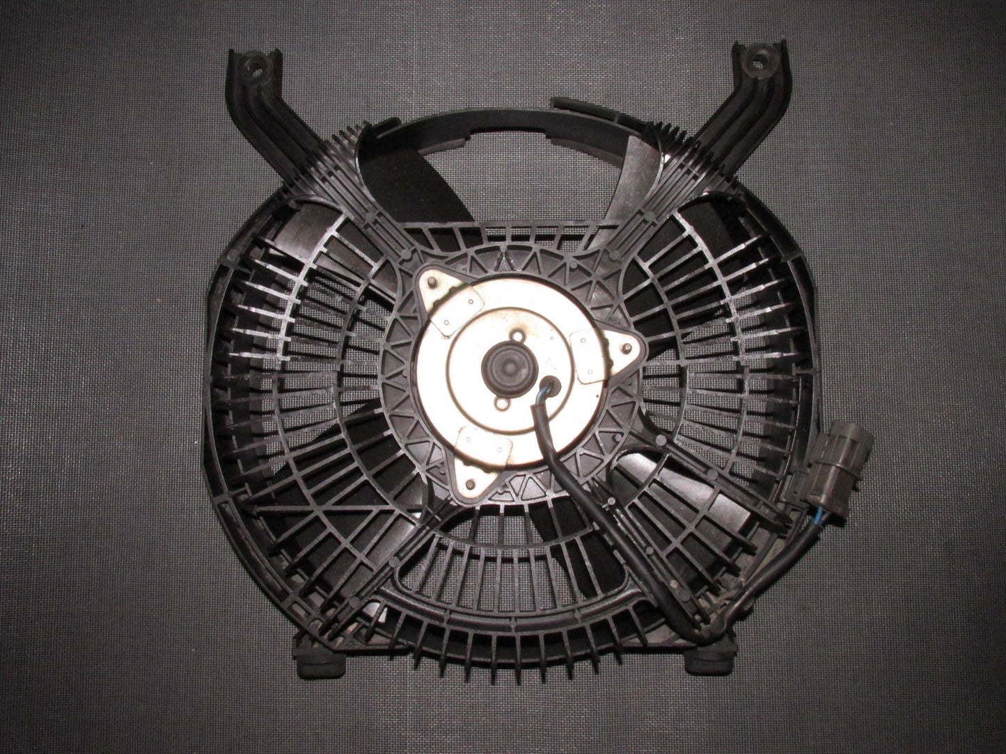 90 91 92 93 94 95 96 Nissan 300zx Air Condition A/C Condenser Fan