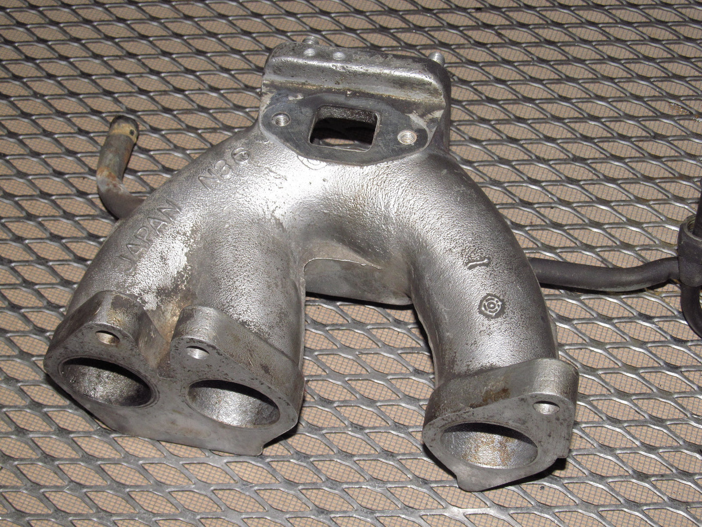 72 73 Datsun 240z OEM Intake Manifold