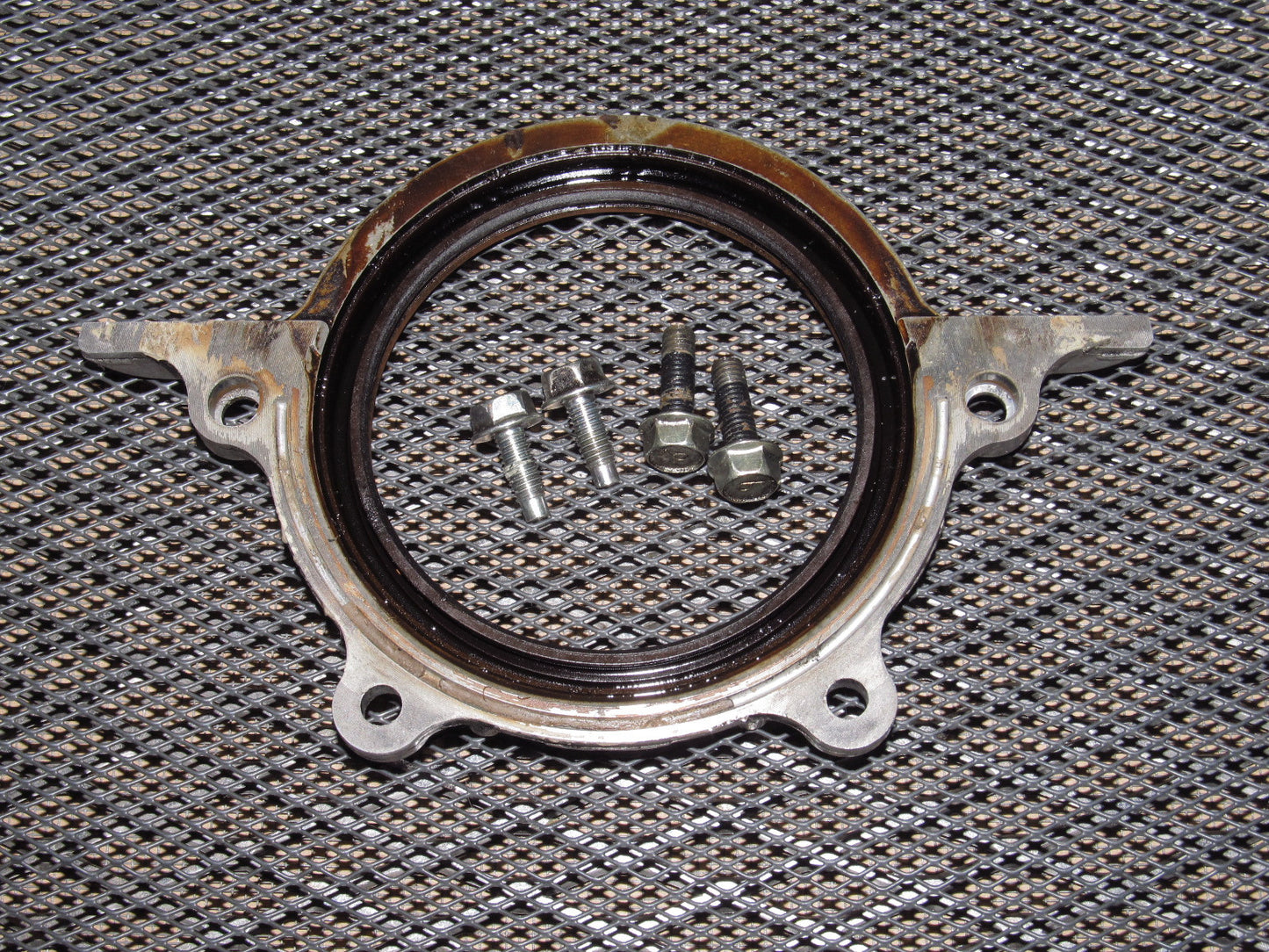 90 91 92 93 Mazda Miata OEM Rear Main Seal