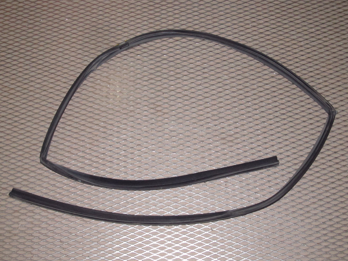 89 90 91 Mazda RX7 OEM Door Window Guide Weather Stripping Rubber Seal - Left
