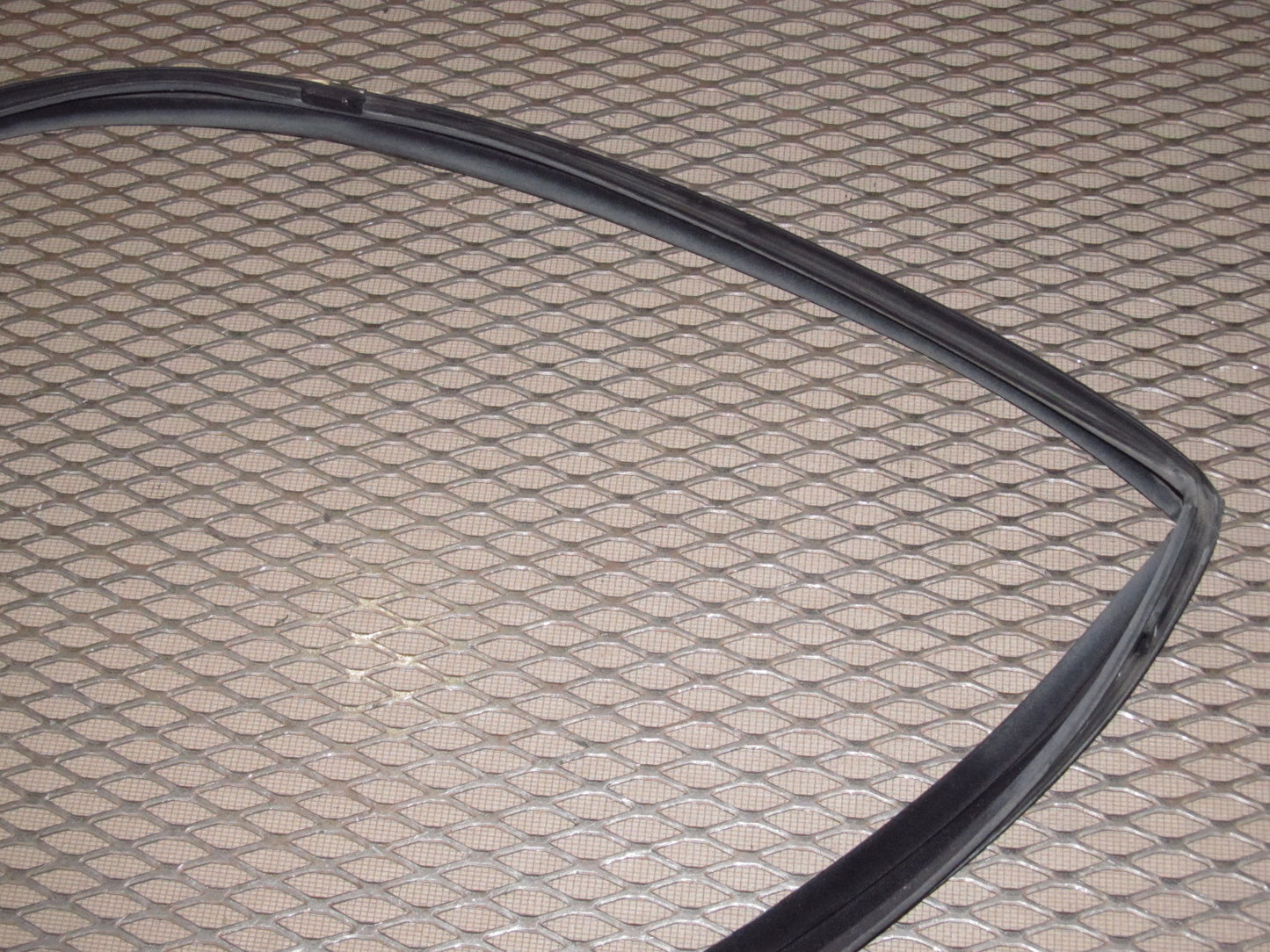 89 90 91 Mazda RX7 OEM Door Window Guide Weather Stripping Rubber Seal - Right