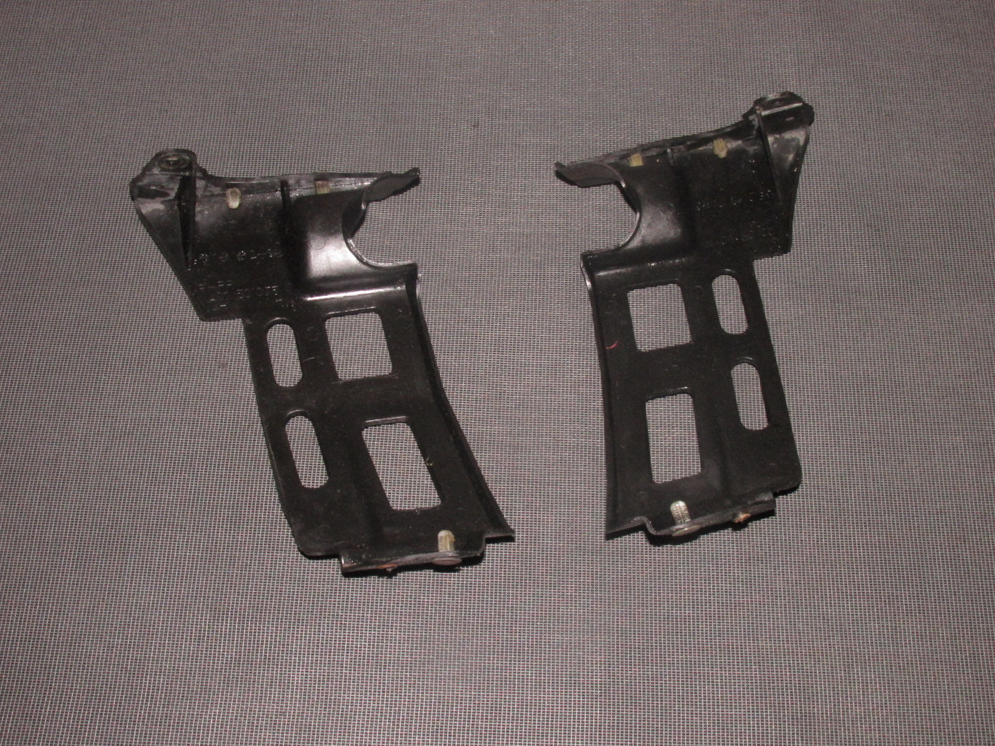 94 95 96 97 Mazda Miata OEM Front Bumper Mounting Bracket