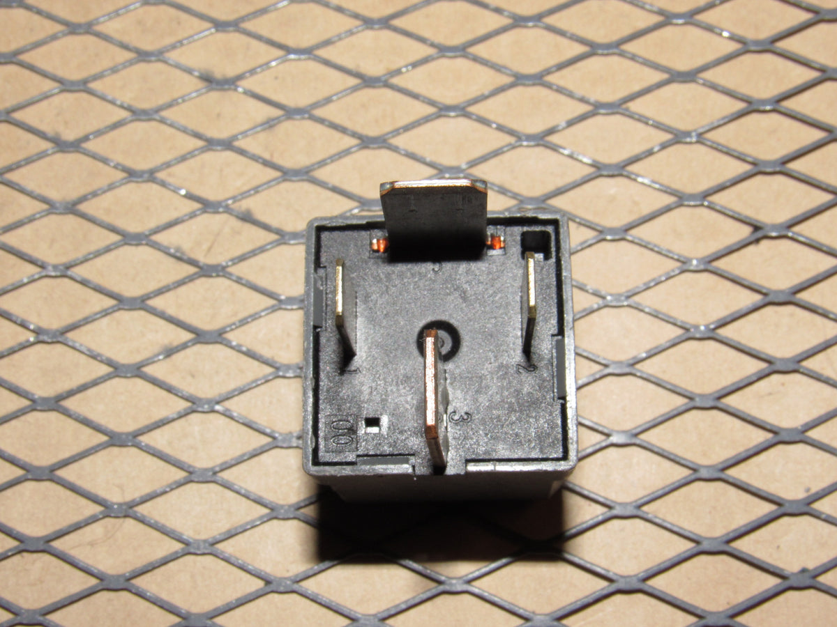 Gm Ryla GM Relay 3760 / 13500120 – Autopartone
