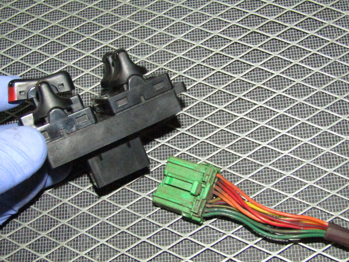 93 94 95 96 97 Honda Del Sol OEM Front Window Switch Pigtail Harness - Left