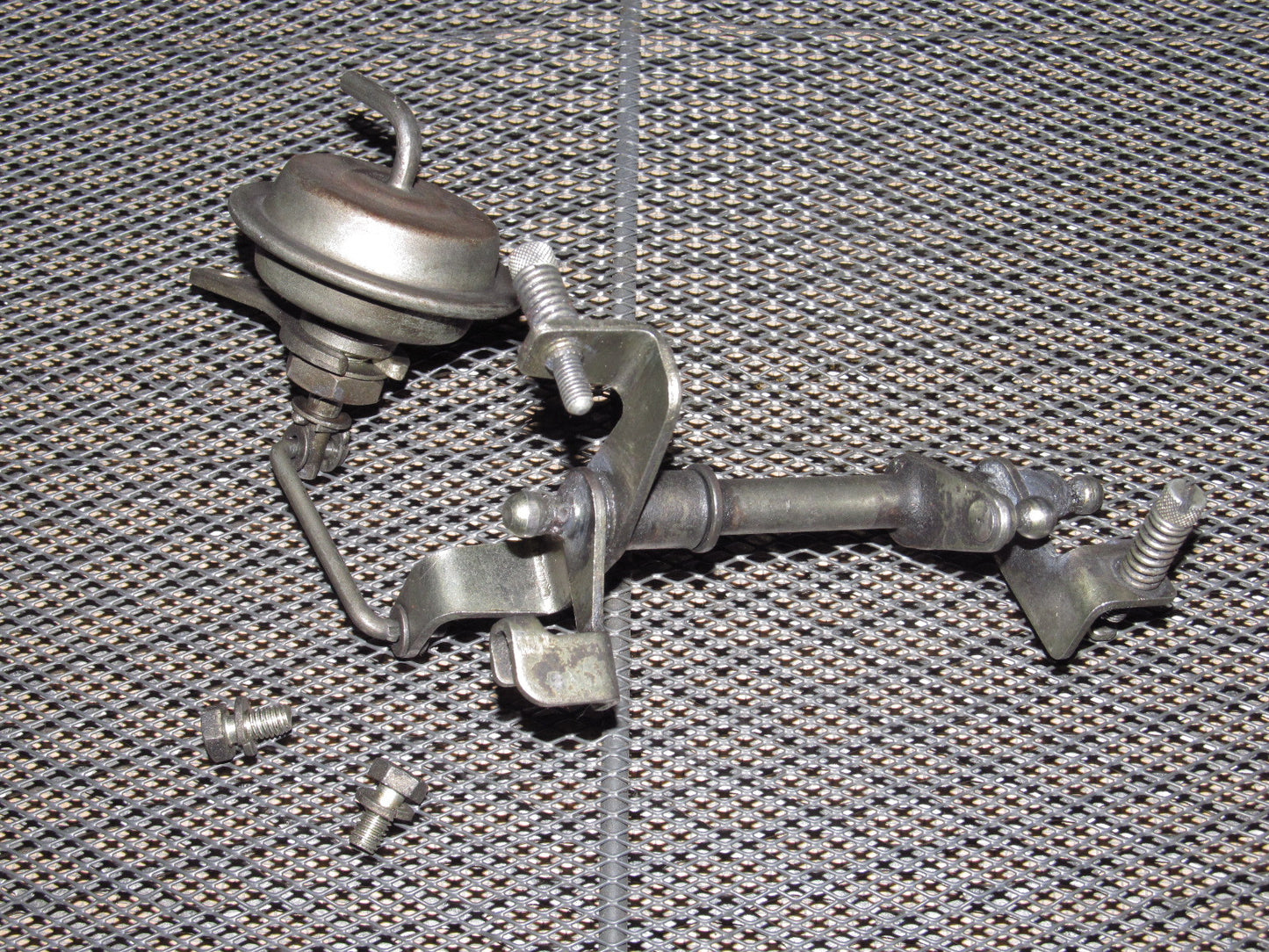 72 73 Datsun 240z OEM Carburetor Actuator Bell Crank
