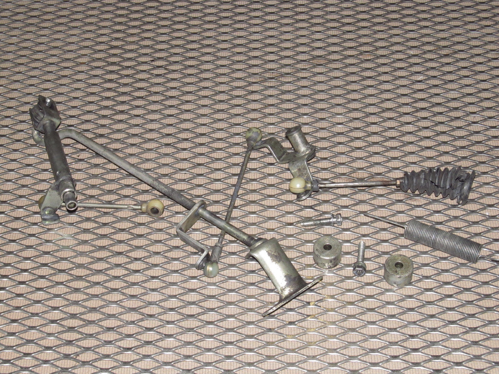 72 73 Datsun 240z OEM Carburetor Throttle Linkage