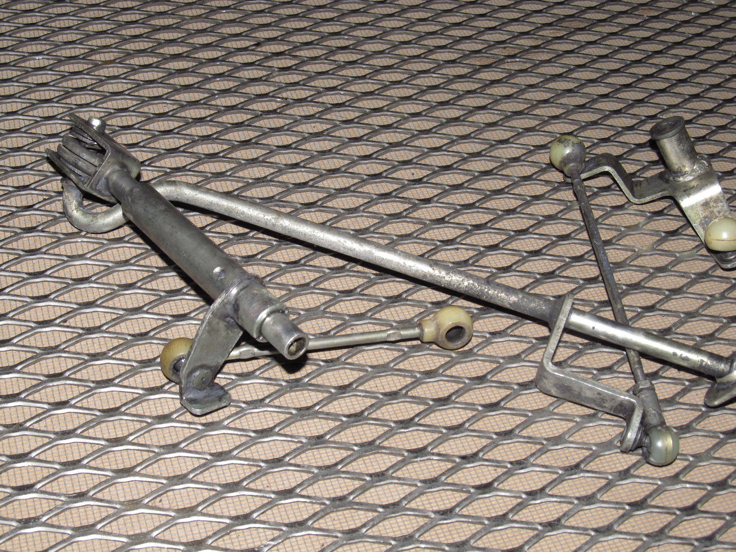 72 73 Datsun 240z OEM Carburetor Throttle Linkage