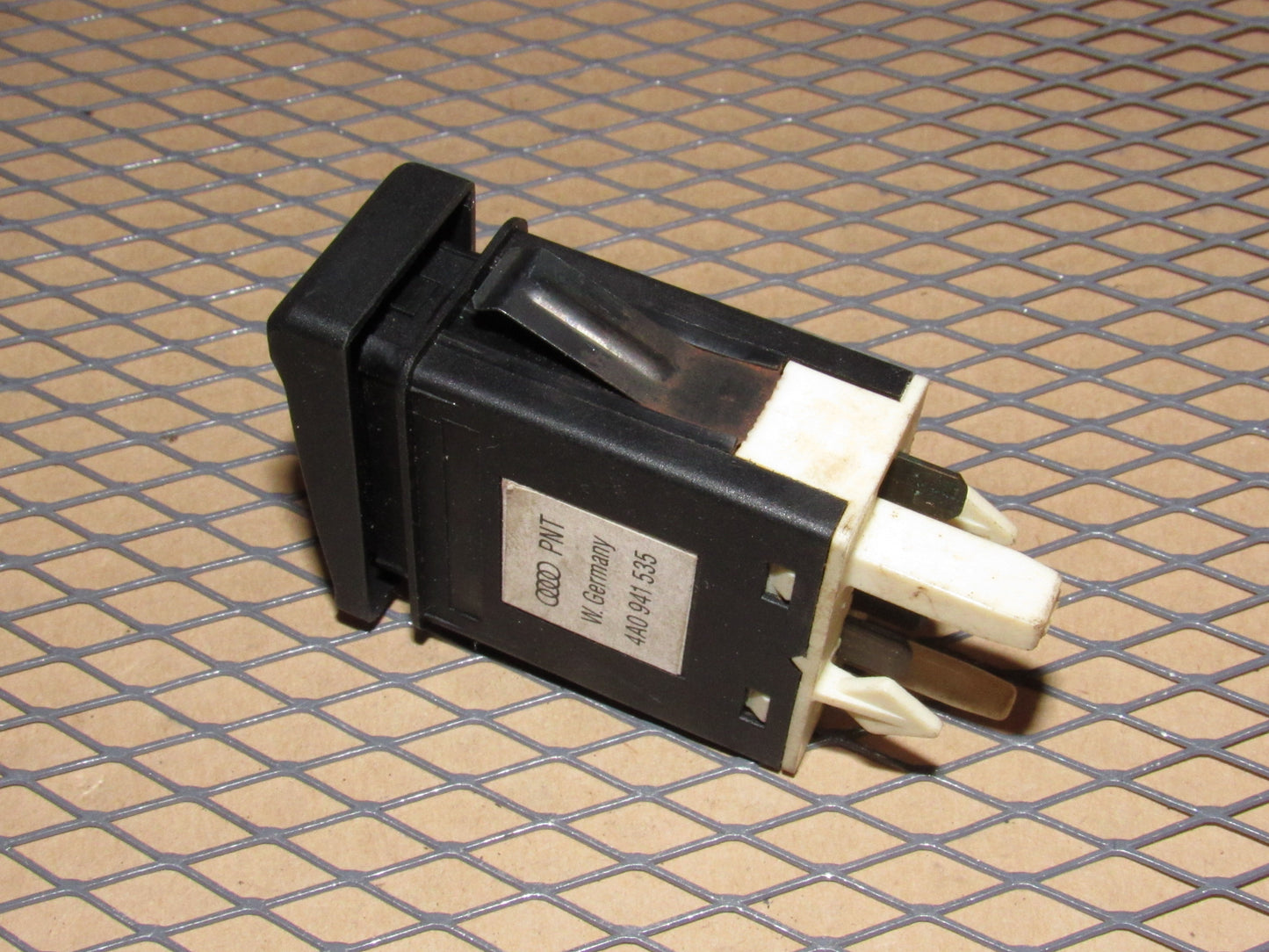 95 96 97 Audi A6 OEM Front Fog Light Lamp Switch
